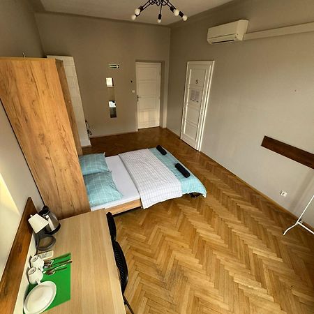 Fantastic Krk - Kr63 Pokoj Cn Cracovie Extérieur photo