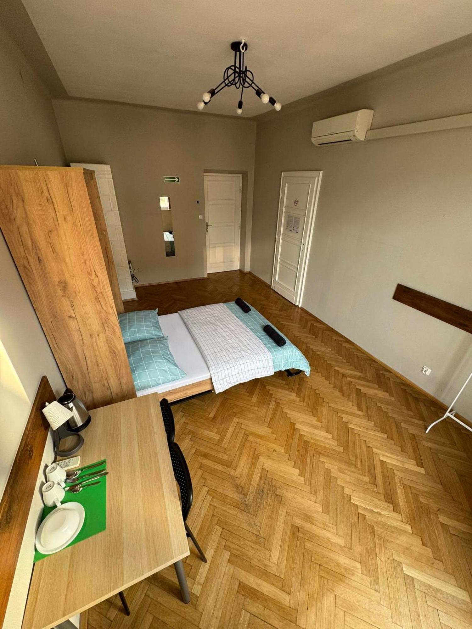 Fantastic Krk - Kr63 Pokoj Cn Cracovie Extérieur photo